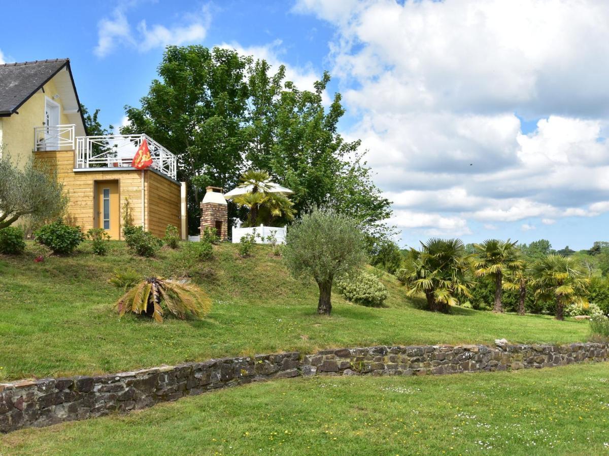 Superb Holiday Home Near The Beach Quinéville Exterior photo