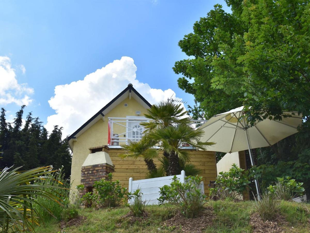 Superb Holiday Home Near The Beach Quinéville Exterior photo